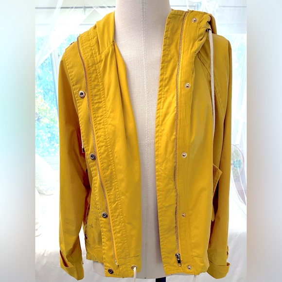 Windbreaker Jacket - Picture 4 of 6